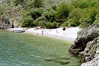 einsamer Strand bei Beli auf der Insel Cres in Kroatien
