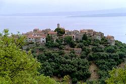 Blick auf Beli auf der Insel Cres in Kroatien