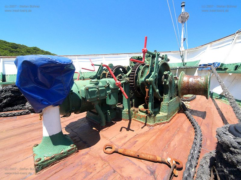 das Motorschiff Marina im Hafen von Mali Losinj in Kroatien