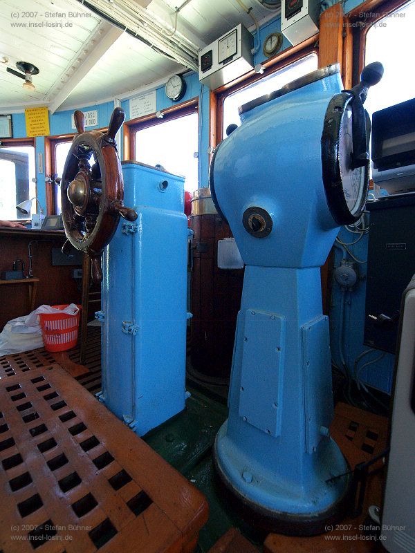 das Motorschiff Marina im Hafen von Mali Losinj in Kroatien