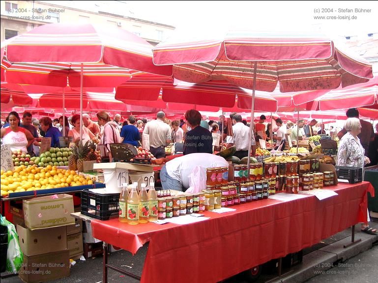viellerlei Honig und Naturprodukte auf dem Zagreber Markt